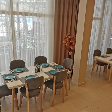 New Akileda Ξενοδοχείο Golem (Tirana)