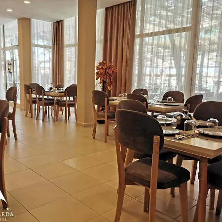 Hotel New Akileda 3*