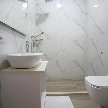 New Akileda Golem (Tirana)