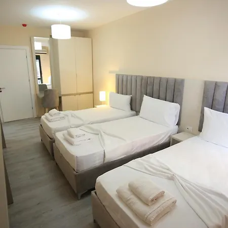 Hotel New Akileda Golem (Tirana)