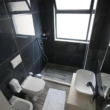 Hotel New Akileda 3*